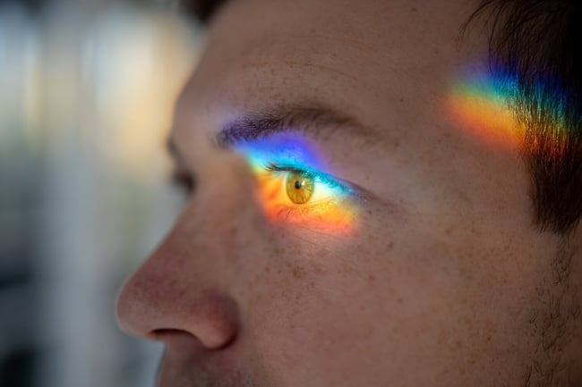 beautiful-physical-phenomenon-created-by-falling-s-2025-03-09-13-54-42-utc
